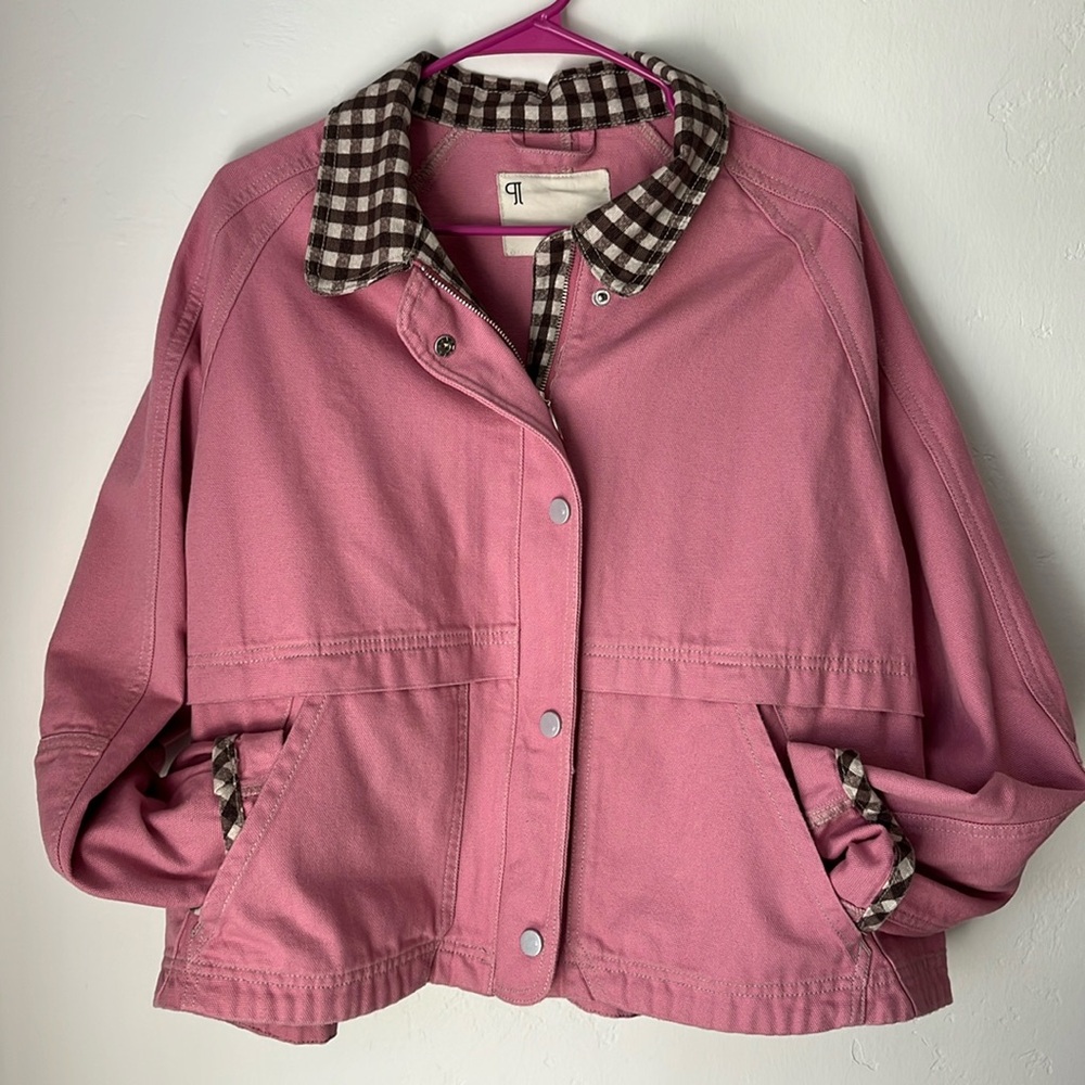 The Lexie Cropped Workwear Jacket by Pilcro - Pink
Sold Out Style***